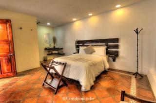 Hotel La Cofradía - 0