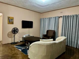 Humble Abode in Victoria Falls - Victoria Falls - 2