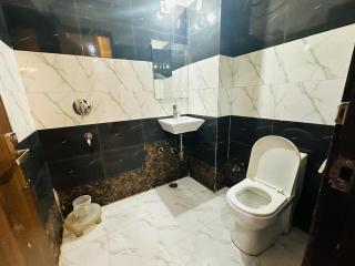 HOTEL S R LUXURY Palace Hotel near Delhi IGI Airport T3 with Free WiFi & 24x7 Check-in - 2