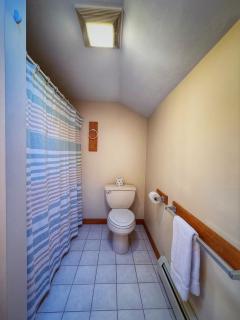 Overlook Poolside Getaway With Seasonal Pool - Falmouth - 8