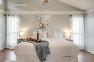 Pool On The Golf Course With 3BR and Close to Tarleton - 1