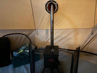Cozy Hot Tent with Log Burner & Hot Tub Left Tent - Dwyran - 3
