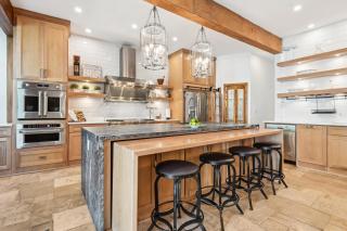 Midtown 6bed 5bath w pool and sauna - 5
