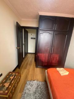 V-Exclusivo departamento con tres dormitorios y free parking - Cuenca - 6