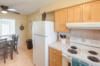 Sunny Home with Pool and Patio about 3 Miles to the Lake! - Lake Havasu City - 1