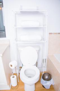 Cozy relaxation haven 1 Bedroom basement - 3