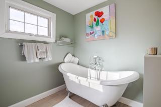 Seaside Solstice HOT TUB, SAUNA 4 Bedroom - 4