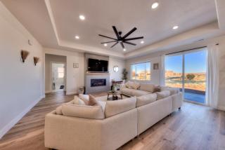 New & Modern Escape - Moab - 7