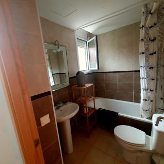 Casa unifamiliar - - 5