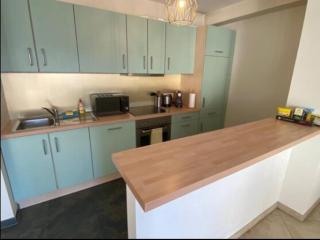 Well-connected 2 bedroom flat with free parking - Luxembourg - 6