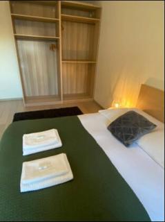 Well-connected 2 bedroom flat with free parking - Luxembourg - 4