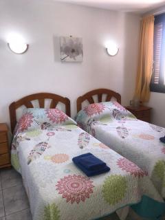 Apartment 8A2 Victoria Court 1, Los Cristianos, Tenerife - Los Cristianos - 1