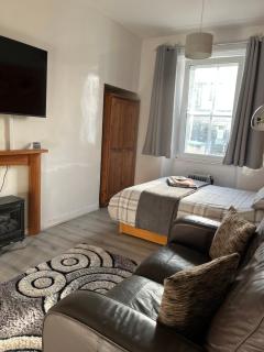 Bedsit Pembroke West Wales. - Pembrokeshire - 8
