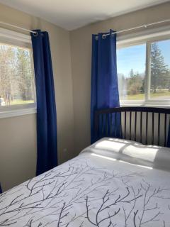 Four Seasons Algonquin Cabins - 7