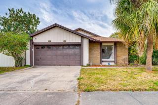 7 Mi to Gatorland Retreat with Pool and Elliptical - Kissimmee - 9