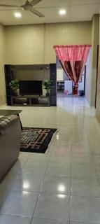 ALF HomeStay Balok Gebeng - Kampung Saberang Balok - 2