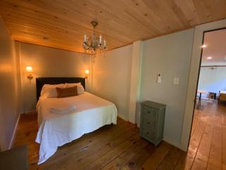 Oceanside 5BR House with Hot Tub and In-Law Suite - Emerald Isle - 3