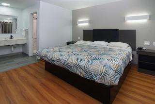 Motel 6-Red Oak, TX - Dallas - 6