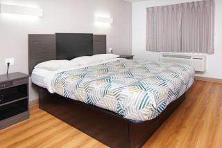Motel 6-Red Oak, TX - Dallas - 5