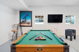 4000 Sqft Lakefront Retreat Private Hot Tub #nh - Warr Acres - 4