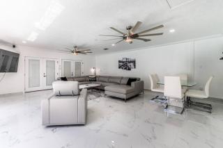 Corpus Christi Pearl on Ocean Dr Combined Estate - 4