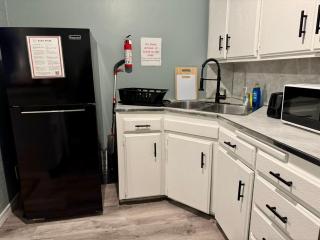 Fully-furnished Townhouse Near Plaza District #l1 - Midwest City - 2