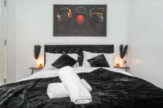 Luxury 5 bed room Near Etihad and Coop Live - Manchester - 4