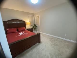Newly Built Cozy with King Bed in North London - London - 4
