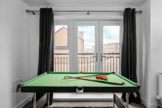 Luxury 5 bed room Near Etihad and Coop Live - 2