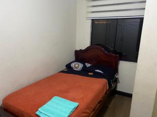V-Excelente departamentos con elegantes muebles y 3 dormitorios con garage incluido - Cuenca - 5