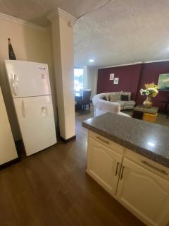 V-Excelente departamentos con elegantes muebles y 3 dormitorios con garage incluido - Cuenca - 8