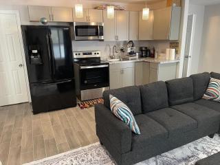 The Cozy Stay 2 Bedroom - 5