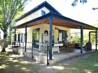 Modern holiday home near the forest - Saint-Honoré-les-Bains - 0
