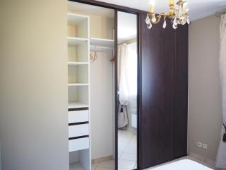 Charming Holiday Villa with Pool - LʼIsle-sur-la-Sorgue - 3