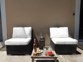 Holiday home with pool in L'Isle-sur-la-Sorgue - LʼIsle-sur-la-Sorgue - 8