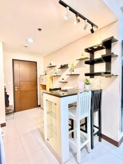 Santis Place at 101 Newport across Manila Airport T3 - Manila - 2