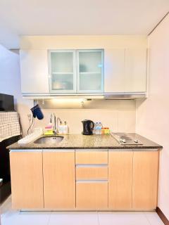 Santis Place at 101 Newport across Manila Airport T3 - Manila - 3