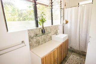KAHILOM Nest Self-Service Home in Rainforest Nest with Kitchen - Pet Friendly, Monkeys, Bats! - - 5