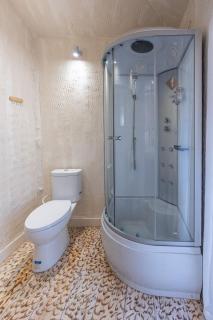 Walakiri Bungalow Single Room Bungalow with Queen Bed, Sofabed, Shower, FREE Access to Pool and Gym, Onsite SPA, Car-Bike-ATV Rental, Diving and Fishing - - 8