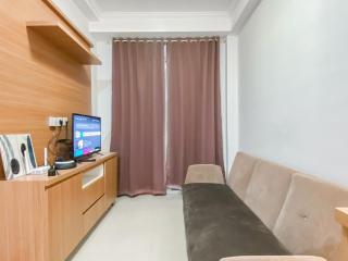 Restful and Homey 1BR at Signature Park Grande Apartment By Travelio - 5