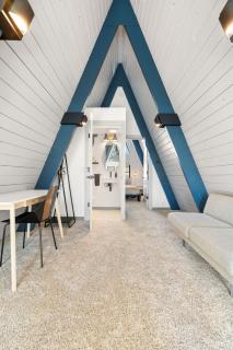 Shadow Peak A-frame by Oregon Coast Modern - 1