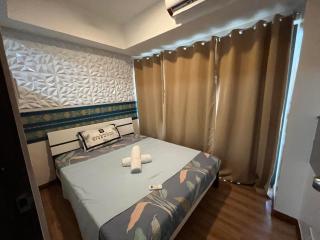 Near NAIA,MOA and Okada spacious 1Br With Balcony 1617 - Manila - 0