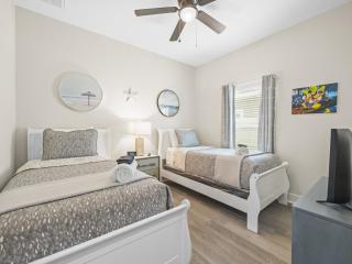 Stylish 3BR Ybor Oasis w - Pvt - Pool and workspace - Tampa - 1