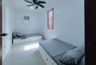 Skybox Pension House by RedDoorz - Iloilo City - 0