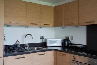 Modern Chelsea Bridge Apartment - Battersea Park View - Londra - 7