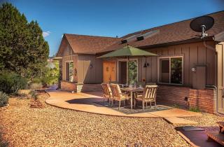 Sedona Retreat with Hot Tub and Views fro Family - Sedona - 0