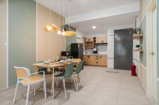4BR Matcha-Inspired Home at Meta Residence by RumaBnB - Seri Kembangan - 1