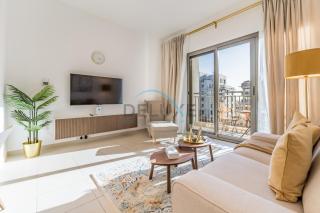 Balcony Overlooking the Swimming Pool, Just Minutes from the Park, Town Square Safi 1A, Al Yelayiss 2 by Deluxe Holiday Homes - 2