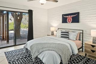 Desert Luxe Design Fun home with Amazing Views for Family - 9