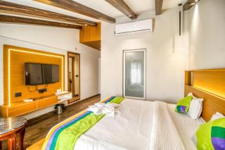 Deep Hotel - 6